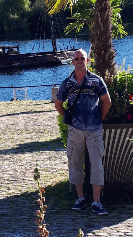 Francois 56 ans Lèzan