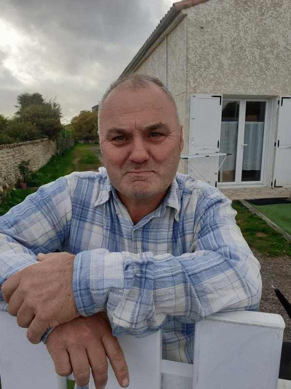 Antho 54 ans Villeneuve la Comtesse