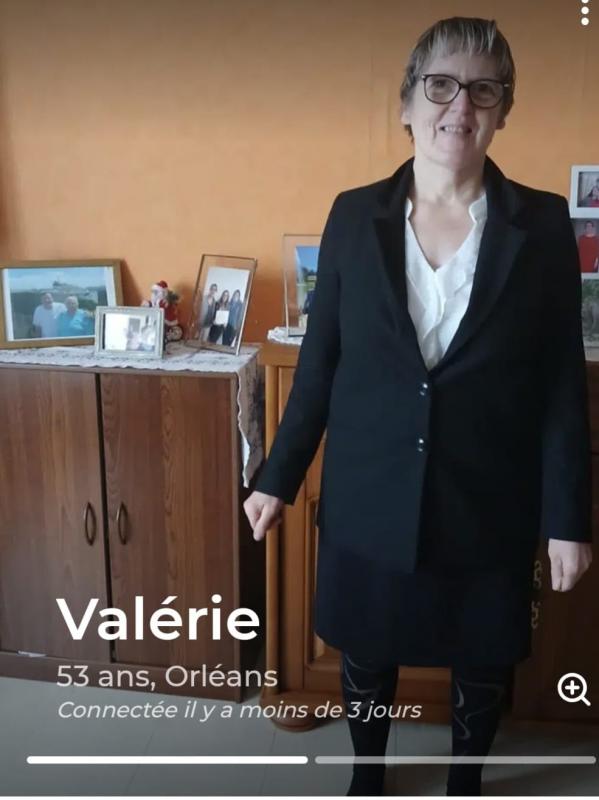 Valérie  53 ans Orléans