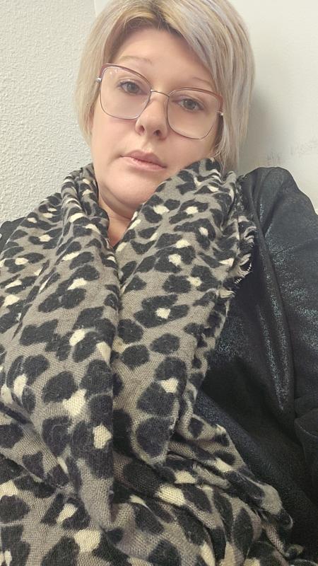 Lucie 39 ans Trévières