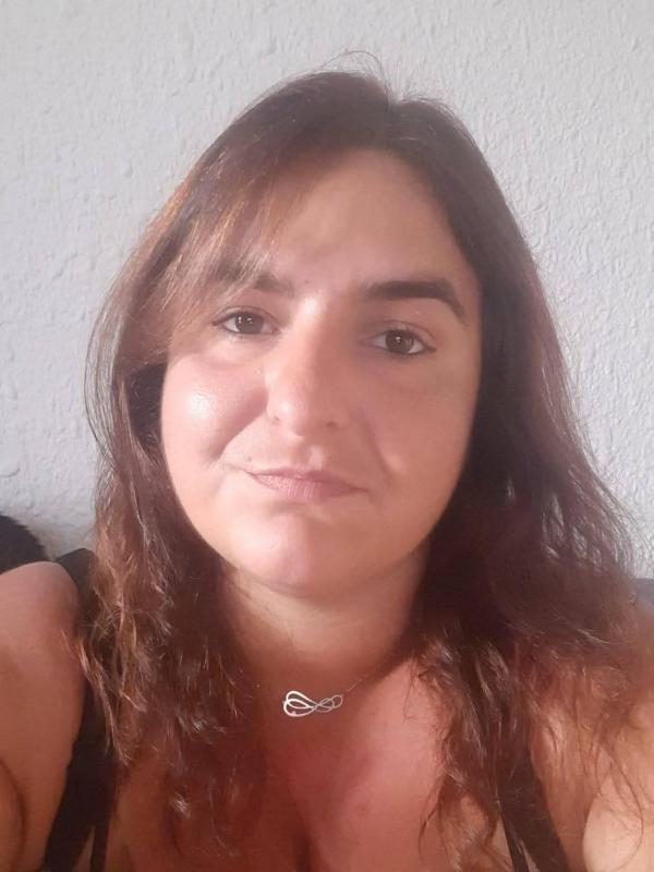 Jade 36 ans Saint Drézéry