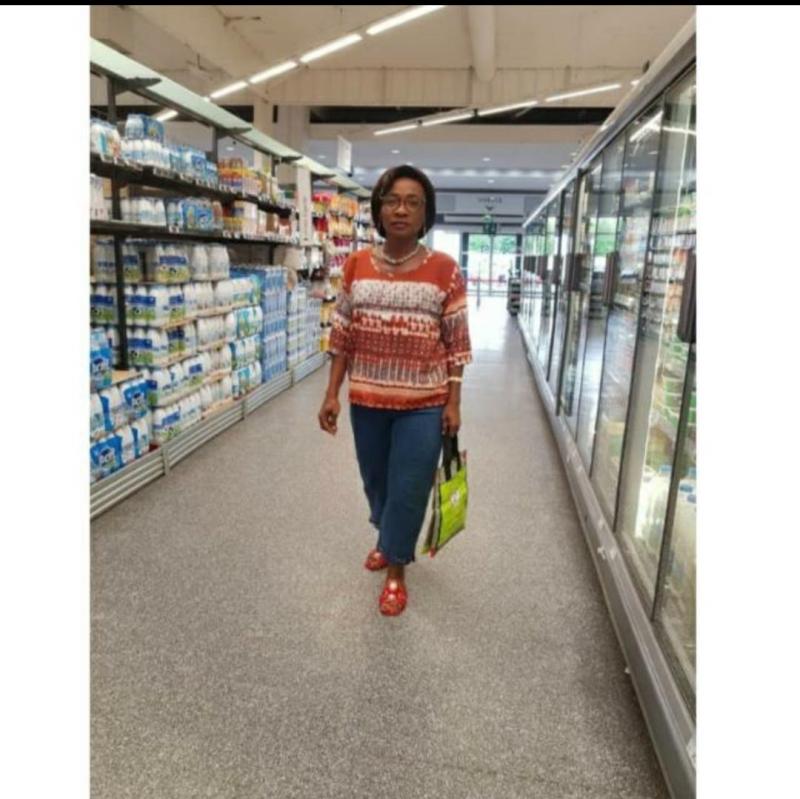 Jocelyne  52 ans Châtenay Malabry