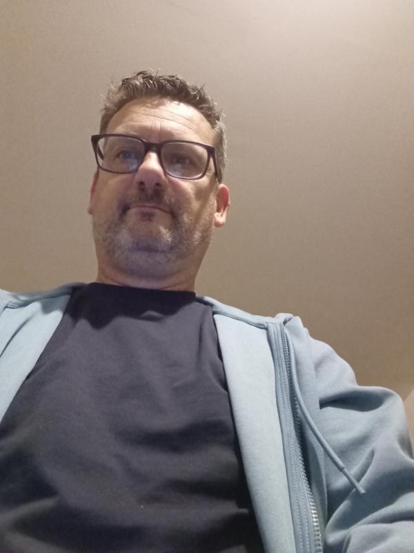 Krystof  53 ans Idron Ousse Sendets