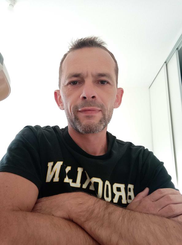 Yohan  50 ans Le Mesnil Esnard