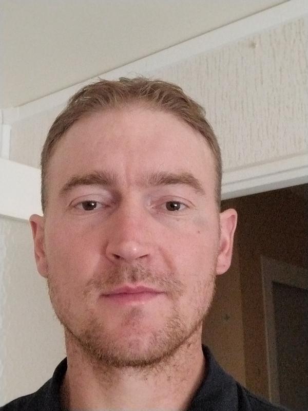 renaudd 38 ans Saint André les Vergers