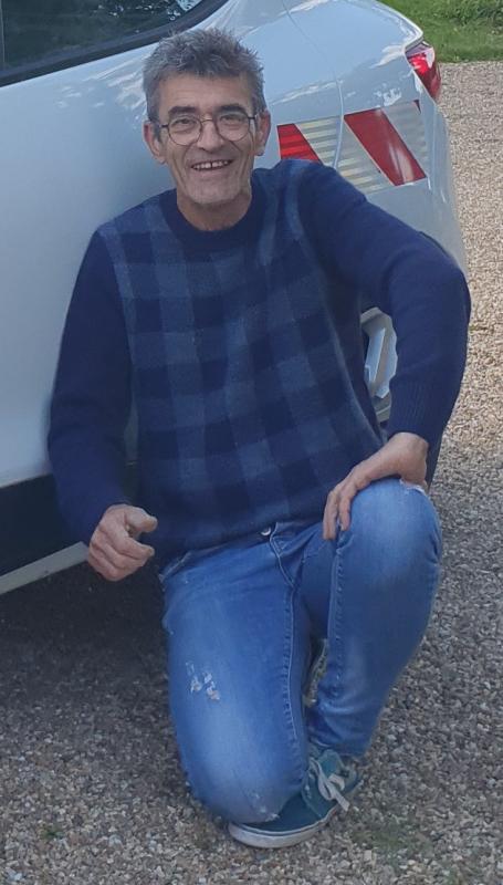 Fabrice  59 ans Dangé Saint Romain