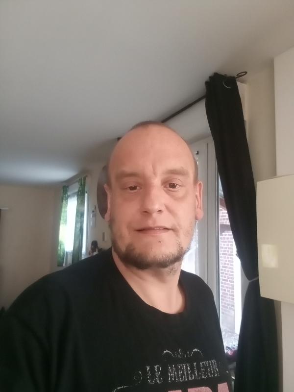 Ludo 46 ans Contoire