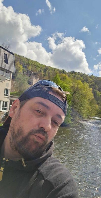 Jerem 39 ans Bagnols les Bains