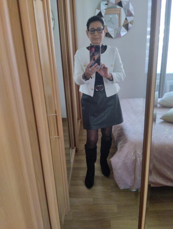 Martine  66 ans Le Mans