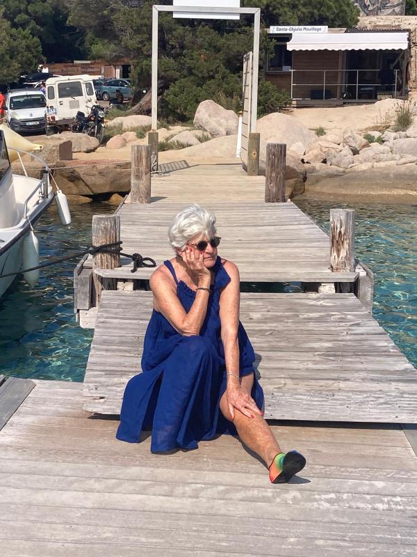 Nicole 74 ans Nîmes