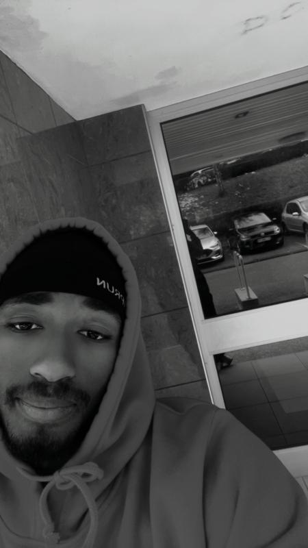 Antho  25 ans lyon 7eme arrondissement