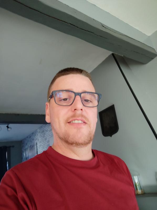 Thomas 39 ans Albert