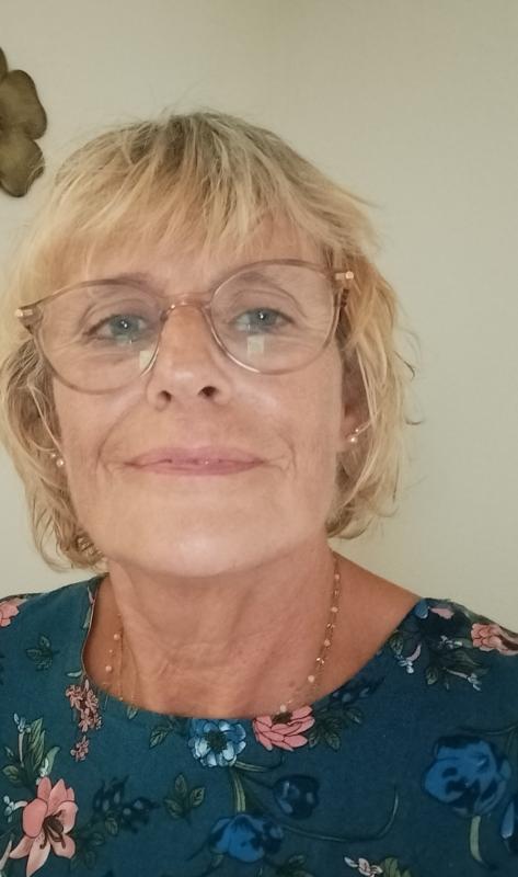 Marie 61 ans Saint Jean d'Angély