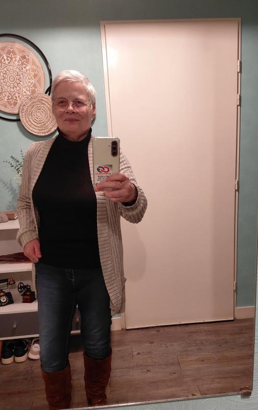 Josiane  65 ans Rouillé