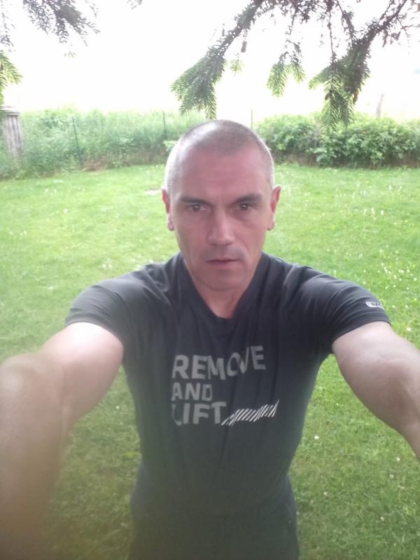 Vincent  47 ans Métabief