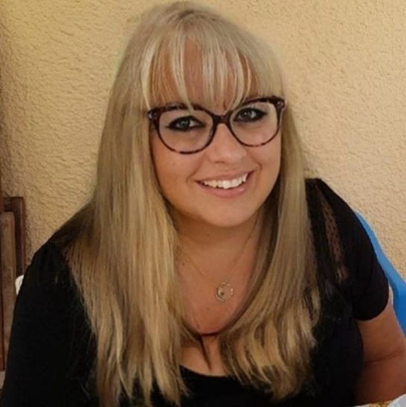 Andréa Katier 40 ans Brugnens