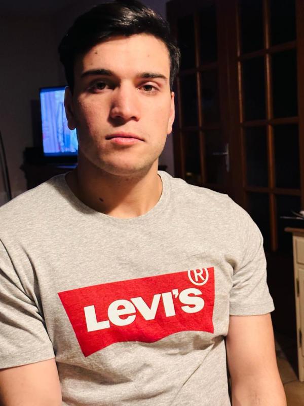 Humlove 23 ans Calais