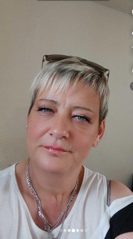 vivi 54 ans Guingamp