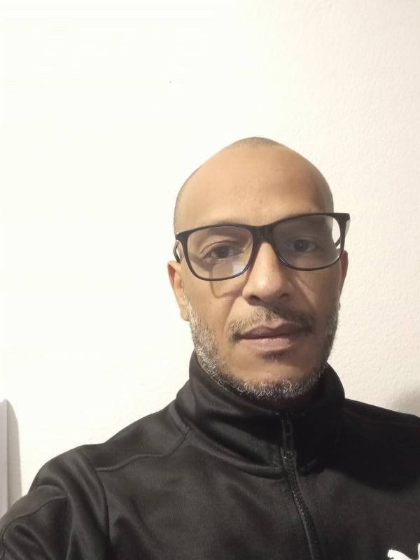 Mike 43 ans Merville