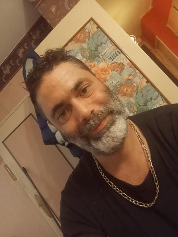 laurent 42 ans Parthenay