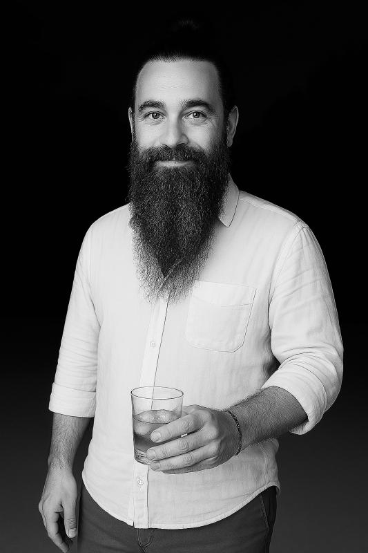 Sacha  52 ans Nîmes