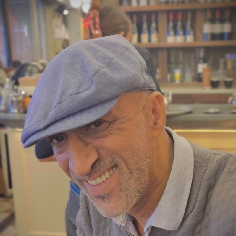 Wall loic 61 ans paris 6eme arrondissement