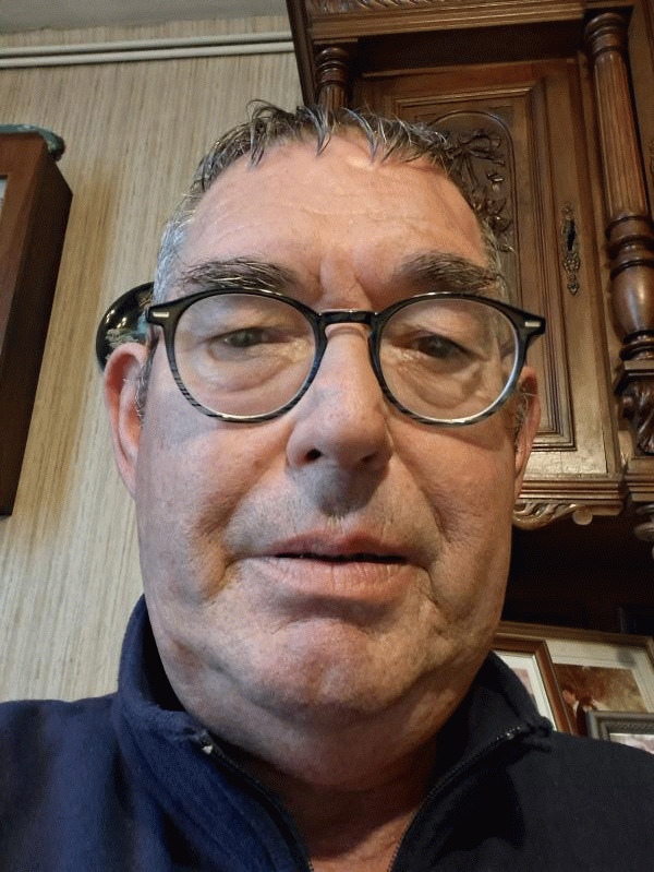 Gilles  66 ans Bourges