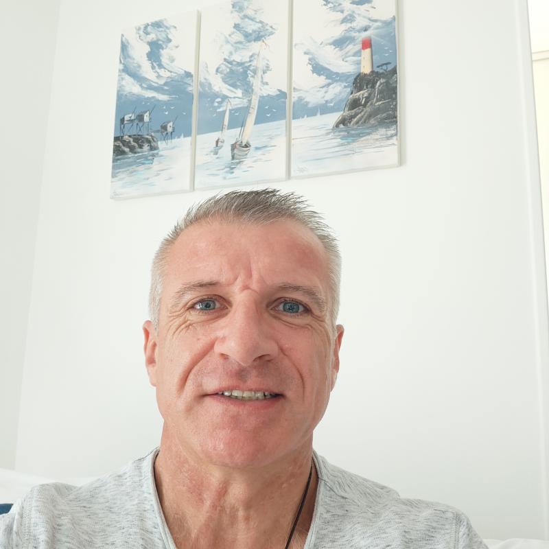 Chris  51 ans Saujon