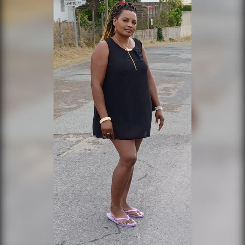 Carola  51 ans Épernay