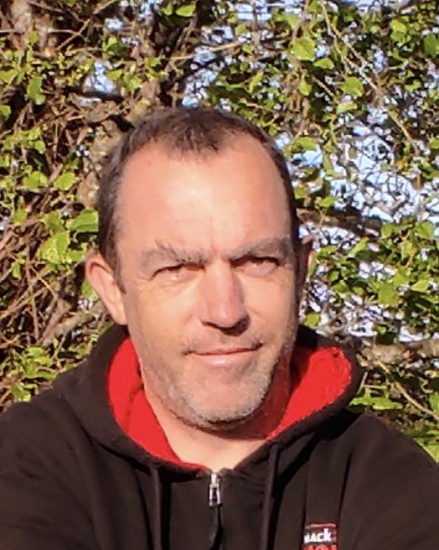 Thomas 45 ans Sainte Radegonde