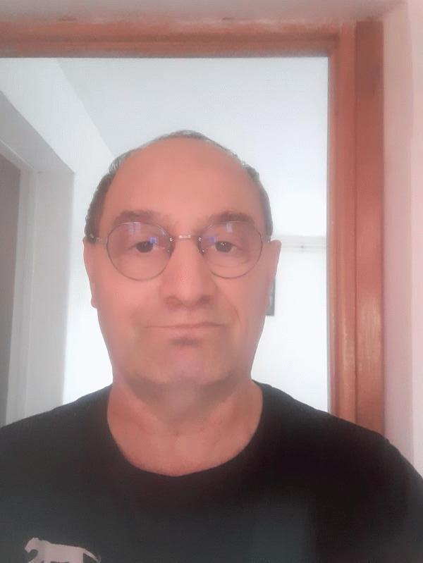 eric 57 ans Esmery Hallon