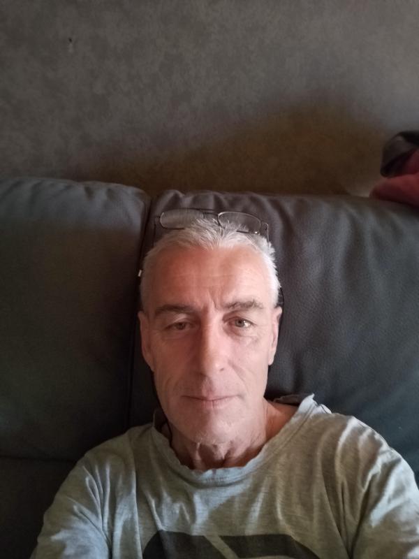 Alexandre  56 ans Les Mées