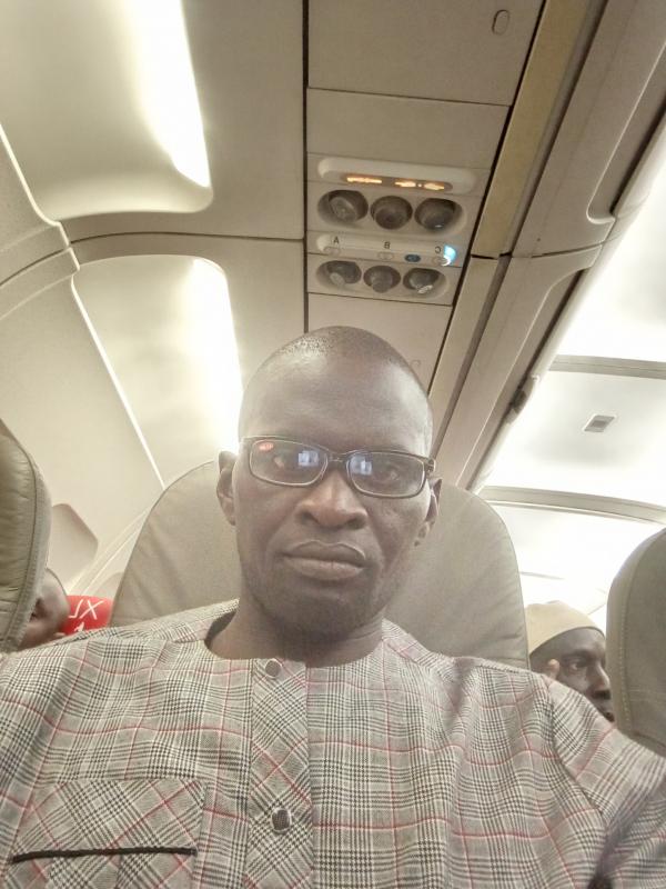 Babacar  35 ans Aubenas les Alpes