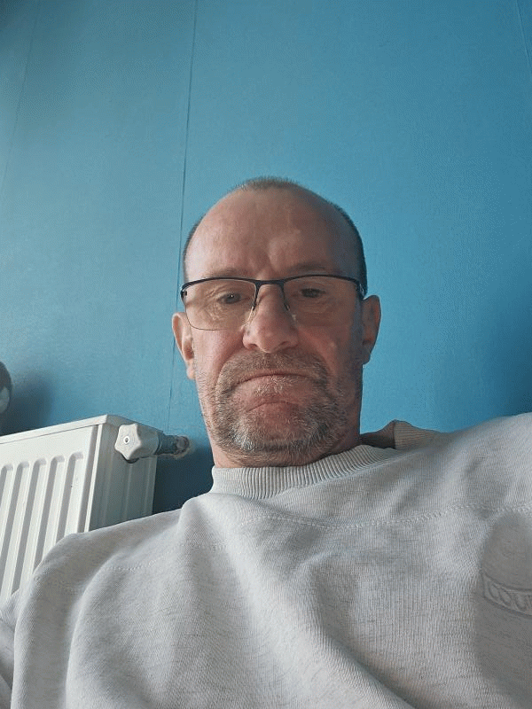 Gérald  54 ans Igny