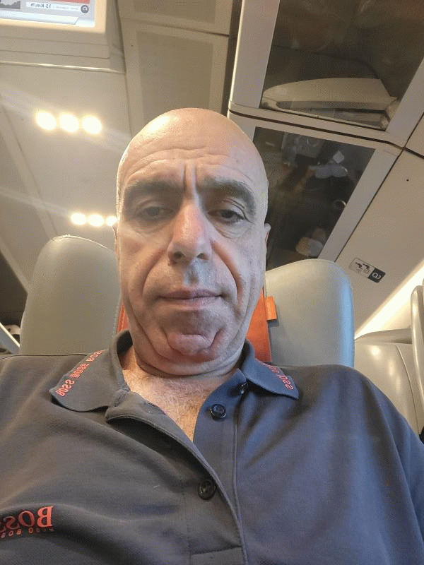 Mohammed  57 ans paris 18eme arrondissement