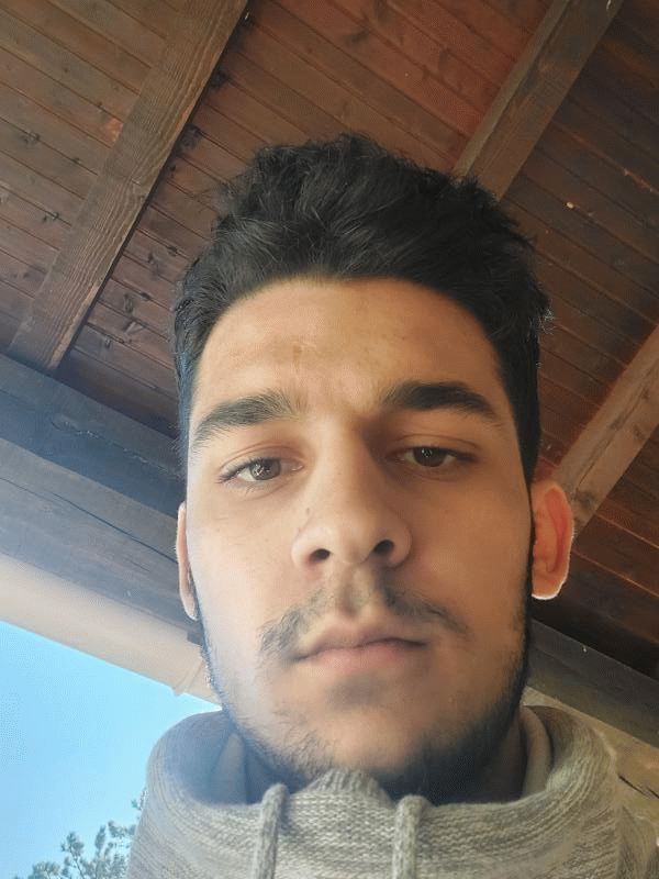 Thibaut  18 ans Arles