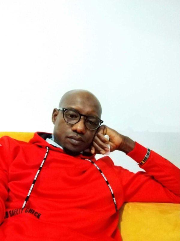 Moussa 33 ans Saint Ouen l'Aumône