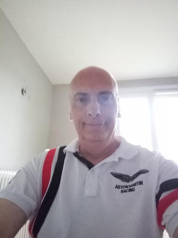 jean charles  59 ans Vire