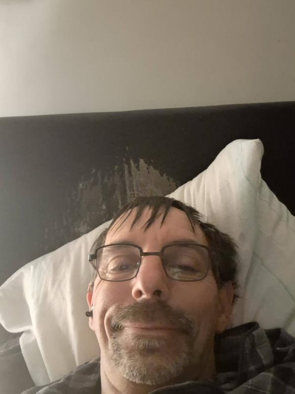 ludo 49 ans Villeneuve sous Charigny