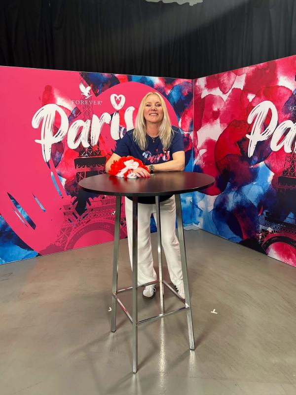 Astrale 34 ans Neauphle le Château