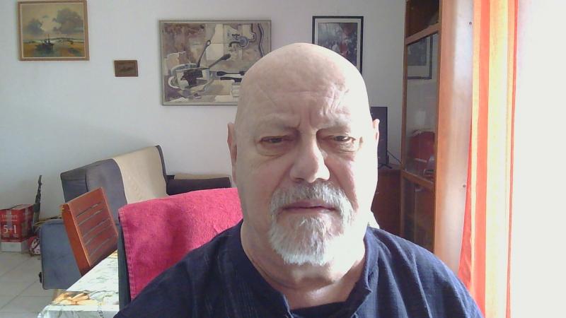 Yves 76 ans Perpignan