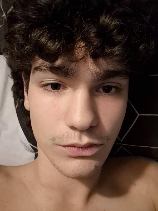 liam 18 ans Houilles