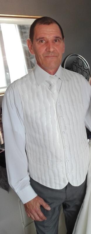 sudlaurent 59 ans Ansouis