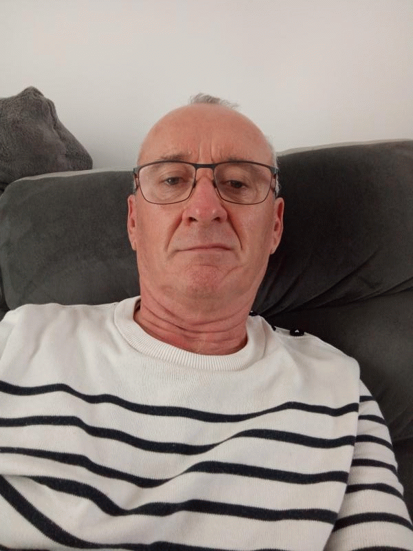 Ludovic 59 ans Arzano