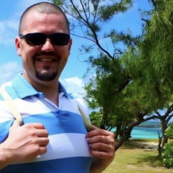 vincent 46 ans Arras