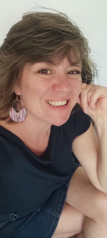 Aurelie  49 ans Cametours