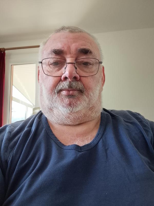 Christian  74 ans Lanfains