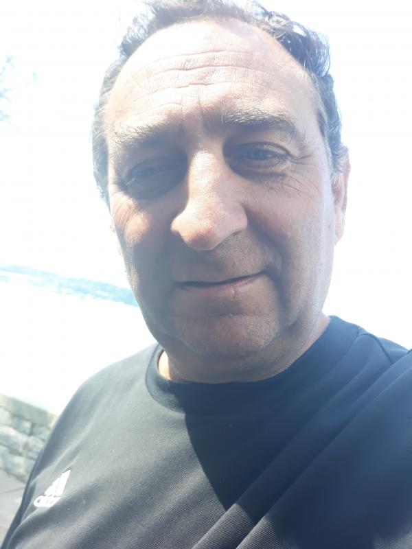 Ricardo 64 ans Béziers