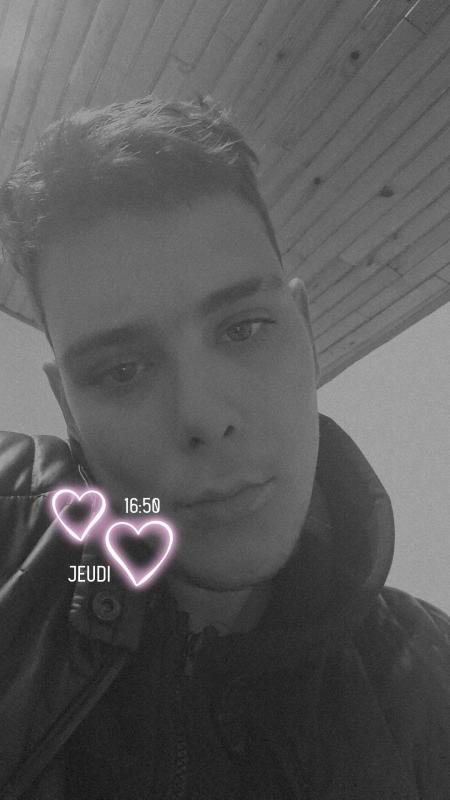 niko93 29 ans Anglards de Saint Flour