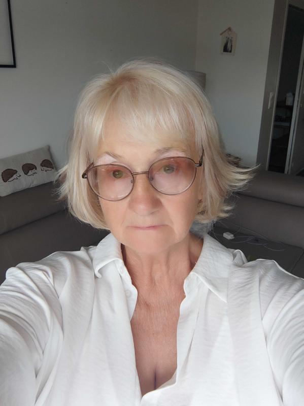 Elisa 65 ans Acheville